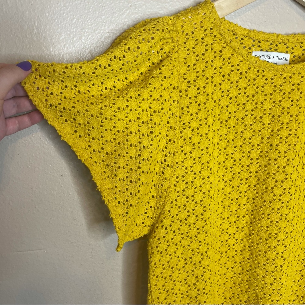 Madewell Texture & Thread Eyelet Flutter Top Yell… - image 5